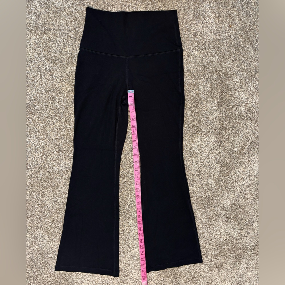 Aritzia TNA Butter Flare Leggings - Picture 3 of 5